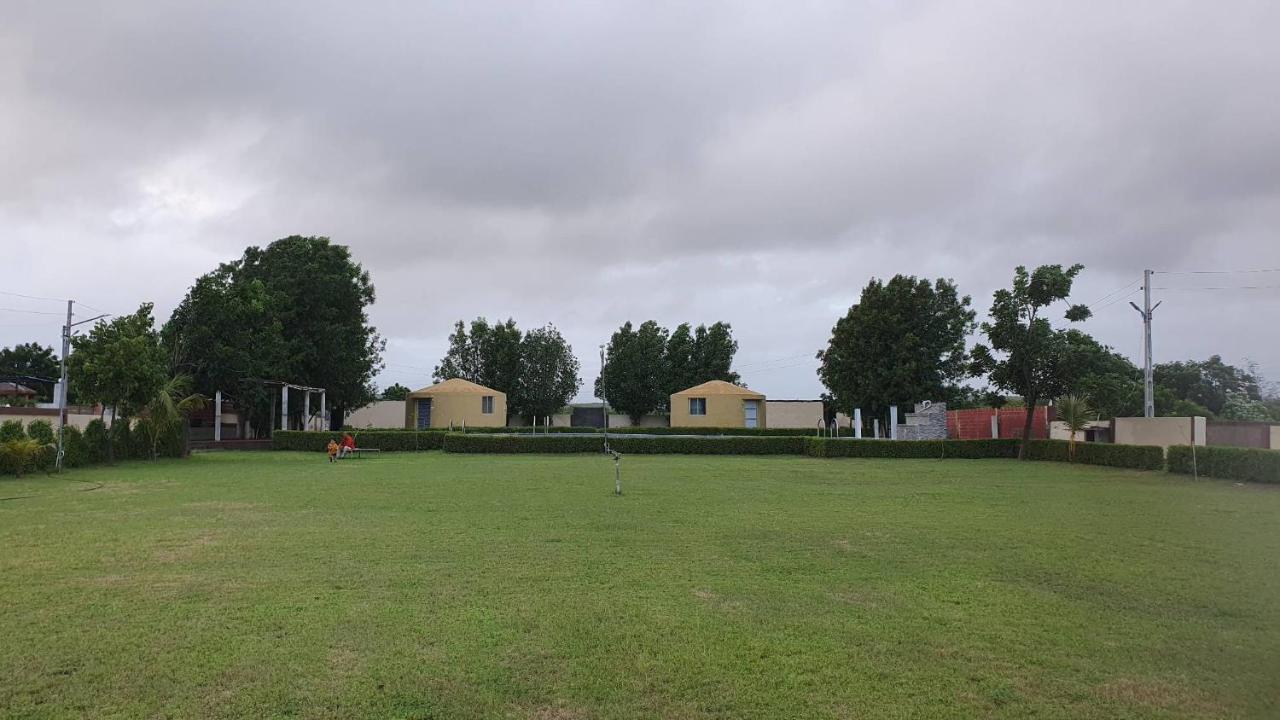 Krishna Farm & Forest Villa Bhuj Exterior foto